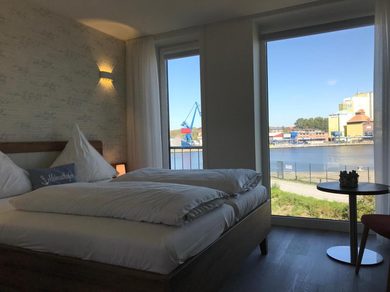 Kanal-Haus "Das Gaestehaus Direkt Am Nok" Osterrönfeld Εξωτερικό φωτογραφία